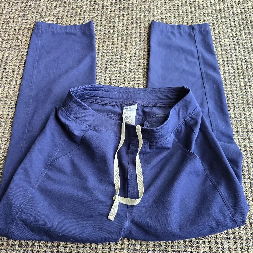 Figs Men's Navy Joggers with White Tie